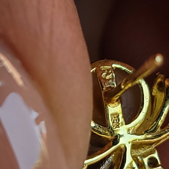 18k Two Tone Solid Gold Pearl Earrings - Picture 5 of 9